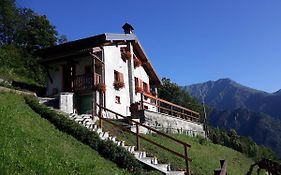 Casa All'Alpe Gaggetto B & B