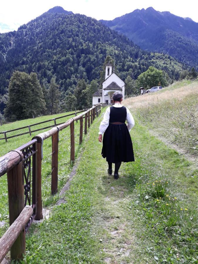 Casa All'Alpe Gaggetto B & B Anzino Buitenkant foto