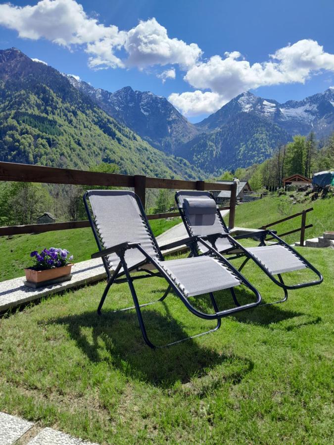 Casa All'Alpe Gaggetto B & B Anzino Buitenkant foto