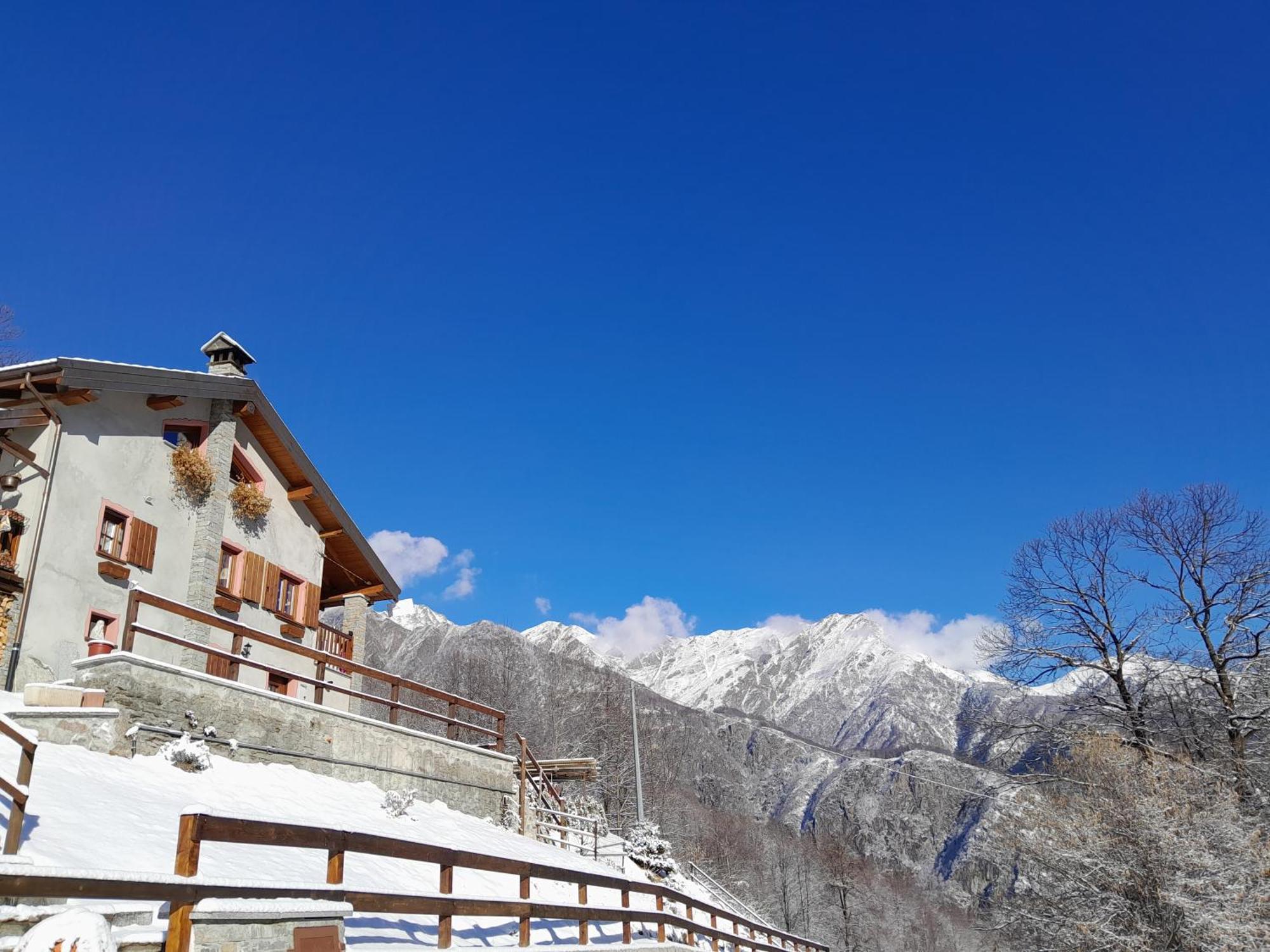 Casa All'Alpe Gaggetto B & B Anzino Buitenkant foto